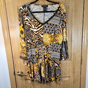 Midnight Velvet Yellow and Black Geometric Long Sleeve Dress